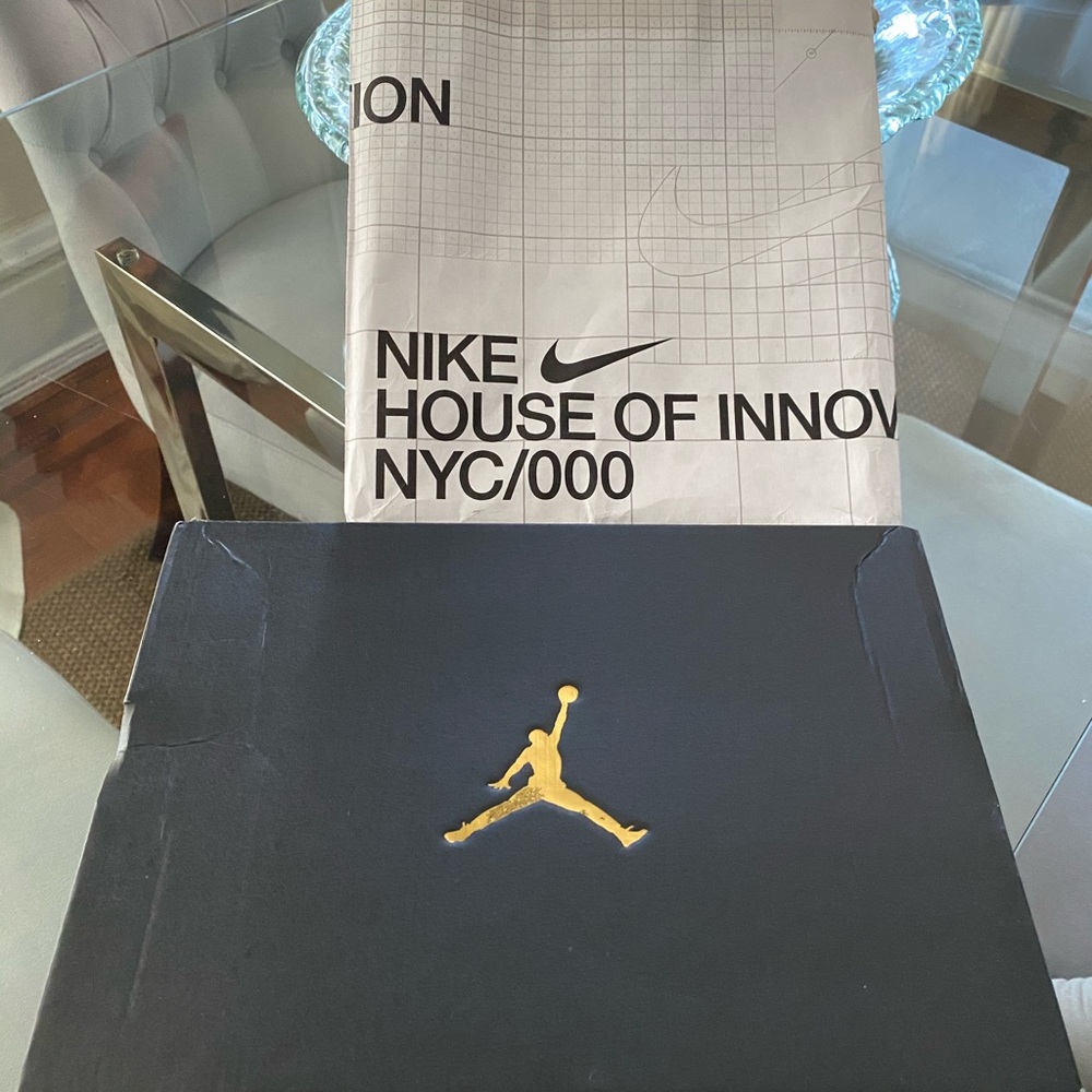 Air Jordan 12 Retro (NWOT) Black/Black -White - Picture 9 of 9